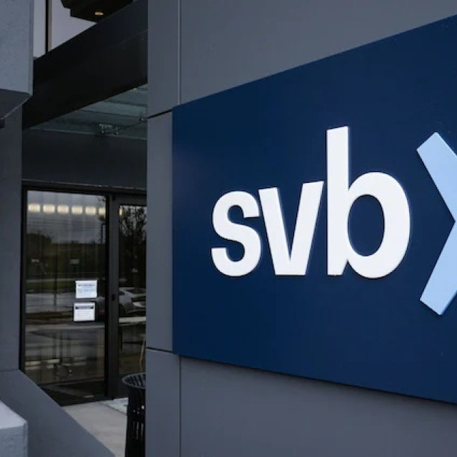 SIGNATURE BANK: ΓΙΑΤΙ Η ΕΛΛΑΔΑ ΔΕΝ ΕΠΗΡΕΑΖΕΤΑΙ ΑΠΟ ΤΗΝ ΚΑΤΑΡΡΕΥΣΗ