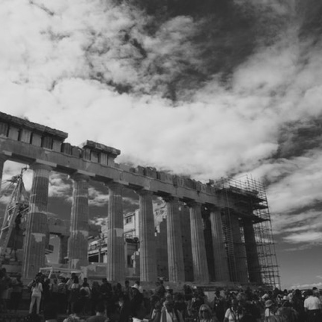 Η ΟΙΚΟΝΟΜΙΚΗ ΠΟΛΙΤΙΚΗ ΕΙΝΑΙ ΤΟ ΠΡΟΒΛΗΜΑ*