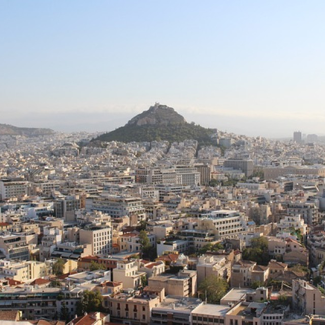 Η ΦΩΤΕΙΝΗ ΕΞΑΙΡΕΣΗ ΤΗΣ ΕΛΛΑΔΑΣ