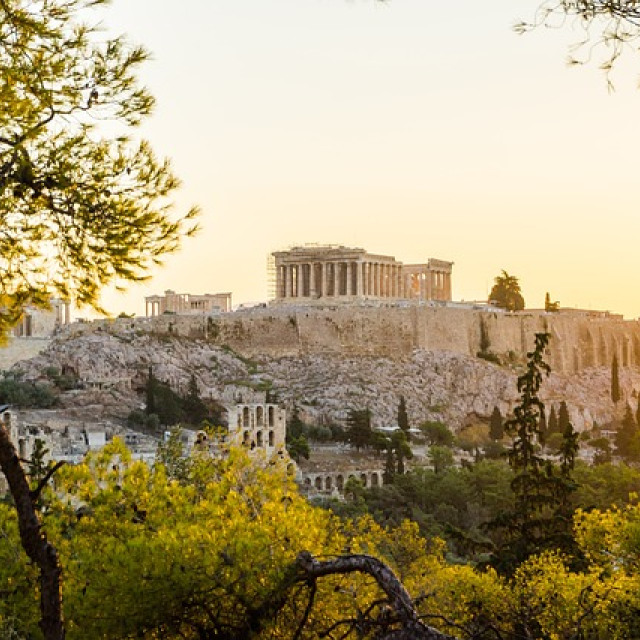Η ΕΛΛΑΔΑ ΕΧΕΙ ΜΙΑ ΑΞΙΟΠΙΣΤΗ ΟΙΚΟΝΟΜΙΑ