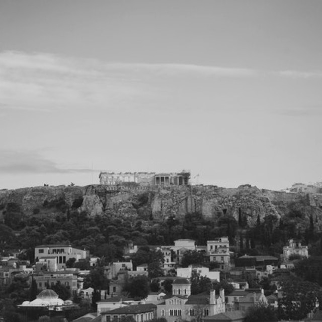 ΕΡΧΕΤΑΙ ΚΑΤΑΙΓΙΔΑ, ΑΛΛΑ Η ΚΥΒΕΡΝΗΣΗ ΣΤΕΛΝΕΙ ΑΝΤΙΦΑΤΙΚΑ ΜΗΝΥΜΑΤΑ