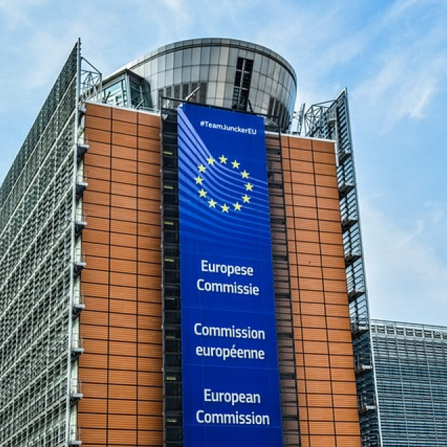 OXFORD ECONOMICS: ΒΑΡΙΑ Η ΚΛΗΡΟΝΟΜΙΑ ΑΠΟ ΤΑ ΣΟΚ ΤΩΝ ΑΥΞΗΣΕΩΝ ΣΤΙΣ ΤΙΜΕΣ