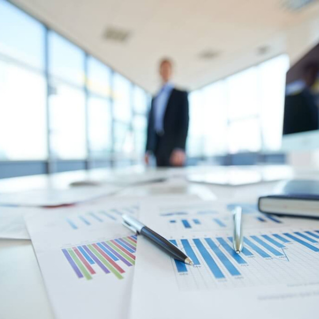 Η ΕΛΛΗΝΙΚΗ ΟΙΚΟΝΟΜΙΑ ΜΕΧΡΙ ΤΟ 2021: ΑΝΑΘΕΩΡΗΣΗ (ΣΕΜΠΤΕΜΒΡΙΟΣ 2016)