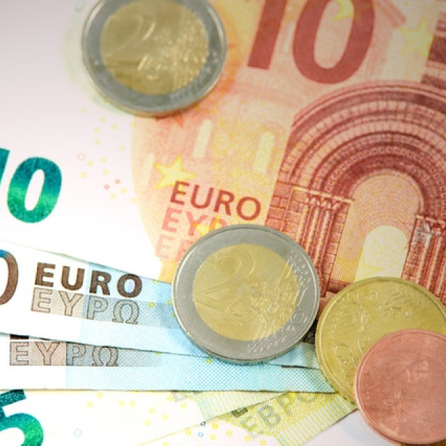 ΓΙΑΤΙ Η ΑΝΑΠΤΥΞΗ ΜΠΟΡΕΙ ΝΑ ΠΛΗΣΙΑΣΕΙ ΤΟ 6%