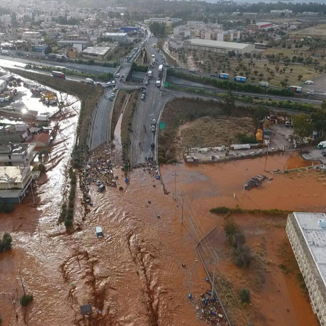 ΠΕΡΙ ΜΑΝΔΡΑΣ ...ΚΑΙ ΑΛΛΩΝ ΔΑΙΜΟΝΙΩΝ...
