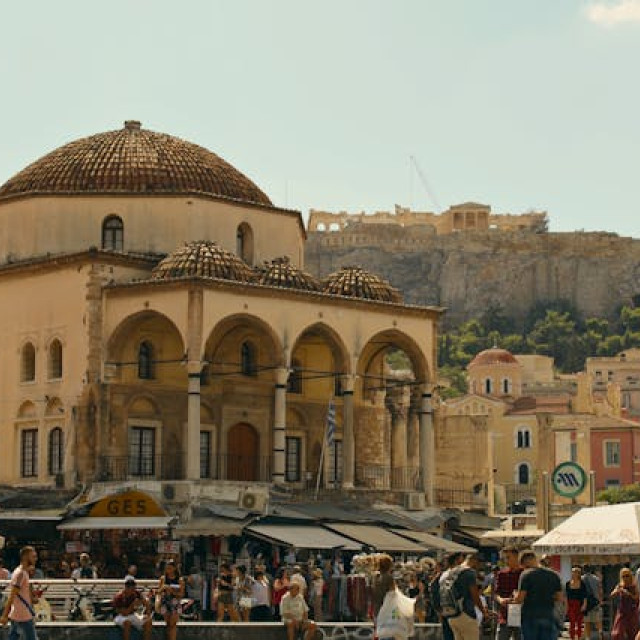 ΕΙΣΟΔΗΜΑΤΙΚΗ ΑΝΑΣΦΑΛΕΙΑ ΚΑΙ ΑΣΦΑΛΕΙΑ ΚΑΘΗΜΕΡΙΝΟΤΗΤΑΣ 