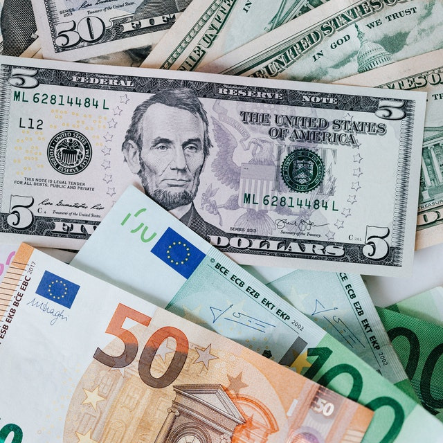 ΑΛΛΑΓΗ ΣΤΟ ΠΑΓΚΟΣΜΙΟ ΟΙΚΟΝΟΜΙΚΟ ΠΑΡΑΔΕΙΓΜΑ