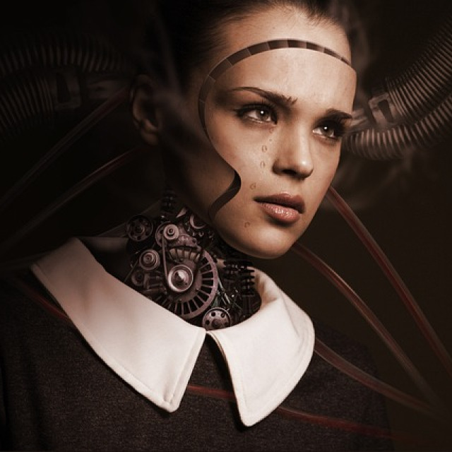 Αμερικανίδα έγινε ο πρώτος άνθρωπος cyborg