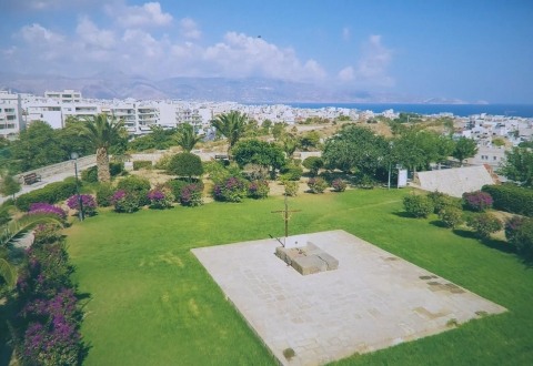 Nikos Kazantzakis’ tomb