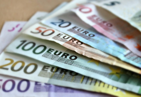 ΚΟΙΝΩΝΙΚΗ ΔΥΣΑΡΕΣΚΕΙΑ ΚΑΙ Η ΕΙΣΟΔΗΜΑΤΙΚΗ ΚΑΤΑΣΤΑΣΗ ΤΟΥ ΠΛΗΘΥΣΜΟΥ
