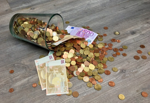 ΧΡΕΙΑΖΟΝΤΑΙ ΧΡΟΝΟΣ ΚΑΙ ΥΠΟΜΟΝΗ