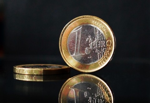 ΑΥΞΗΣΗ ΤΟΥ ΔΕΙΚΤΗ ΥΠΕΥΘΥΝΩΝ ΠΡΟΜΗΘΕΙΩΝ ΤΟΝ ΦΕΒΡΟΥΑΡΙΟ