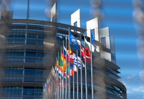Η ΟΙΚΟΝΟΜΙΚΗ ΥΣΤΕΡΗΣΗ ΤΗΣ ΕΛΛΑΔΑΣ ΚΑΙ Η ΕΥΡΩΖΩΝΗ