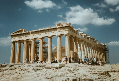 ΤΟΛΜΗΡΟΤΕΡΟΙ ΟΙ ΕΛΛΗΝΕΣ;