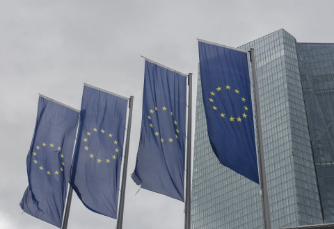 Η ΕΥΡΩΠΑΪΚΗ ΔΙΑΧΕΙΡΙΣΗ ΤΟΥ ΧΡΕΟΥΣ