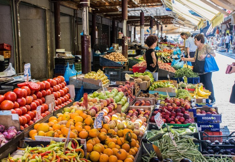 ΠΩΣ "ΔΙΑΒΑΖΕΙ" Η ΚΟΙΝΩΝΙΑ ΤΗΝ ΕΛΛΗΝΙΚΗ ΟΙΚΟΝΟΜΙΑ