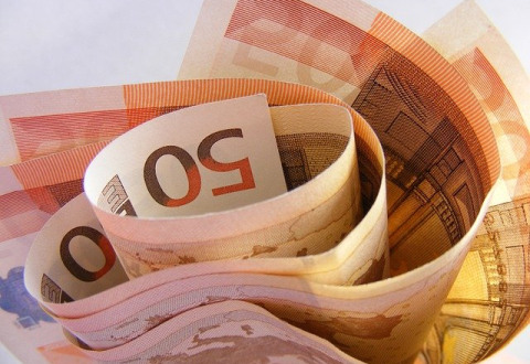 Η 21Η ΑΥΓΟΥΣΤΟΥ ΚΑΙ Η ΘΕΤΙΚΗ ΑΥΤΟΝΟΜΗΣΗ