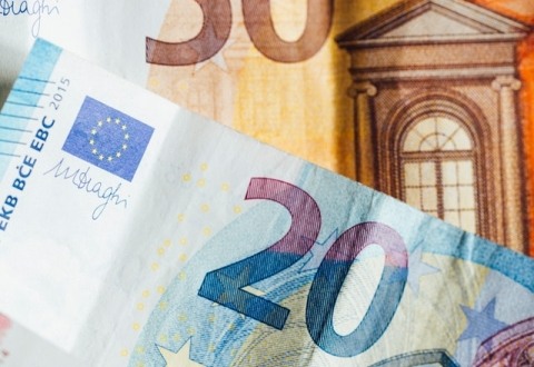 ΓΙΑΤΙ Η ΥΦΕΣΗ ΤΟ ΤΡΙΤΟ ΤΡΙΜΗΝΟ ΘΑ ΕΙΝΑΙ ΚΟΝΤΑ ΣΤΟ 9%