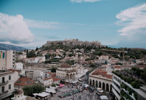 ΠΟΙΗΣΗ ΚΑΙ ΠΟΛΙΤΙΚΗ