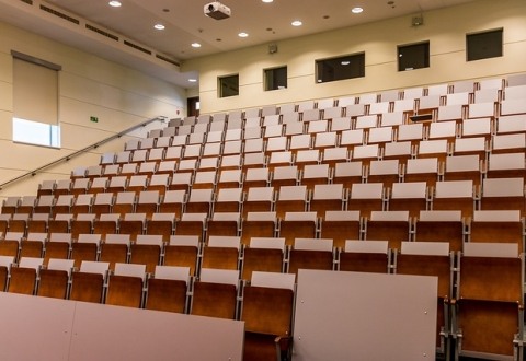 ΤΟ ΔΙΣΕΠΙΛΥΤΟ ΠΡΟΒΛΗΜΑ ΛΕΙΤΟΥΡΓΙΑΣ ΙΔΙΩΤΙΚΩΝ ΠΑΝΕΠΙΣΤΗΜΙΩΝ ΣΤΗΝ ΕΛΛΑΔΑ