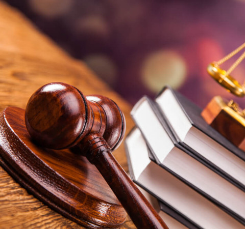 ΣΗΜΑΝΤΙΚΗ ΔΙΑΚΡΙΣΗ ΤΗΣ ΝΟΜΙΚΗ ΣΧΟΛΗΣ ΤΟΥ ΕΚΠΑ ΣΤΟΝ ΔΙΑΓΩΝΙΣΜΟ ΕΙΚΟΝΙΚΗΣ ΔΙΕΘΝΟΥΣ ΕΜΠΟΡΙΚΗΣ ΔΙΑΙΤΗΣΙΑΣ
